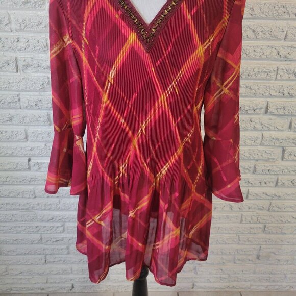Catherines Womens Top 1X Tunic Bell Sleeve Red Pink Sheer Beaded GEO260E - Picture 3 of 11